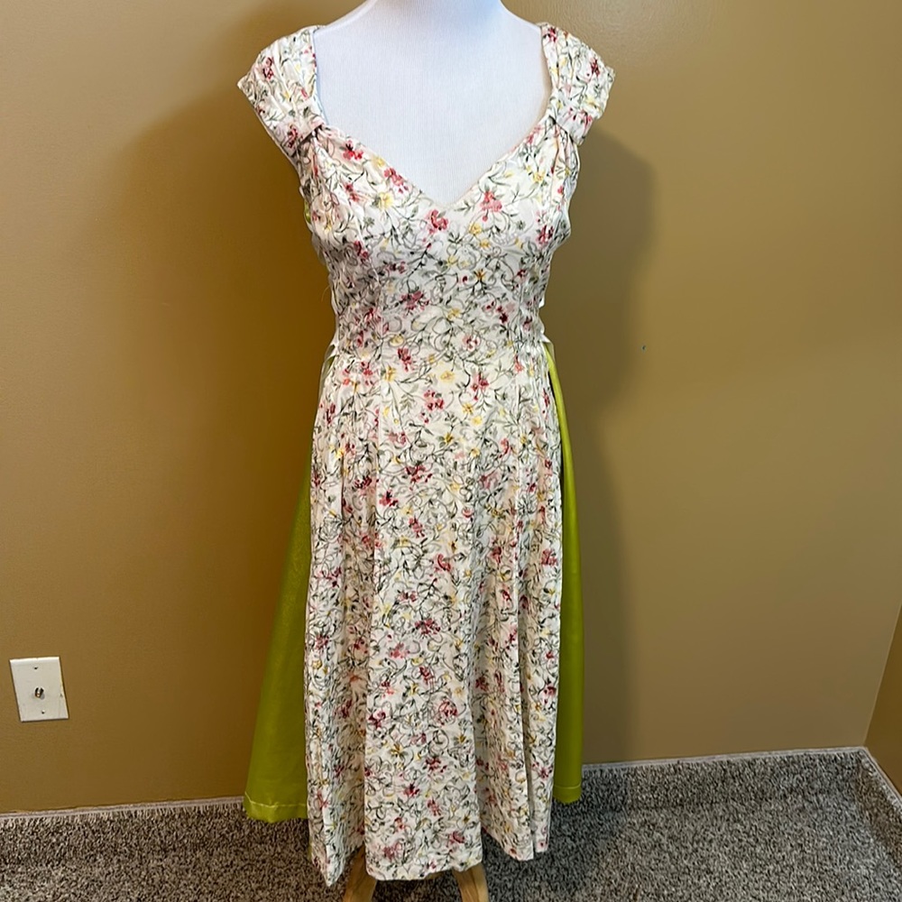 Floral Print Dress with Green Accent